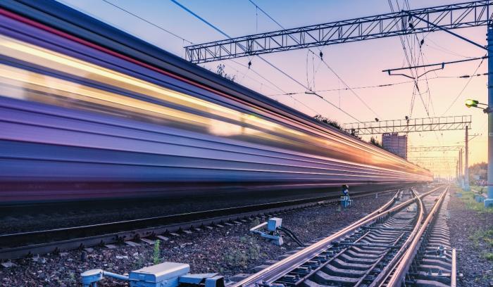 Σιδηρόδρομος South Western Railway σε νέα εποχή Ταχύτητα τρένου στη Βρετανία