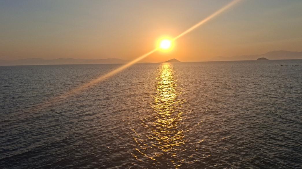 Θάλασσα