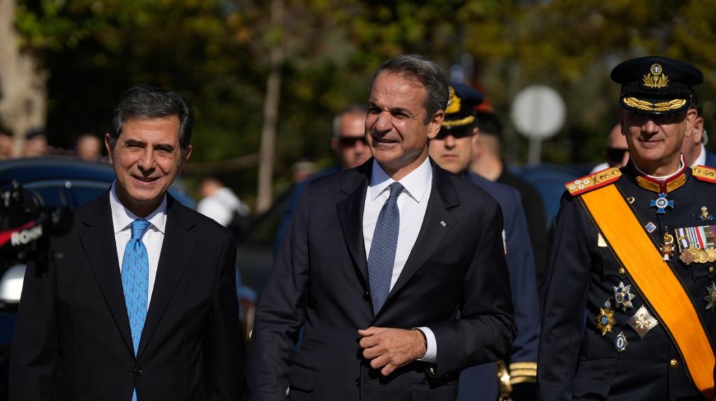 Ο Κυριάκος Μητσοτάκης σε παρέλαση Κυριάκος Μητσοτάκης παρέλαση
