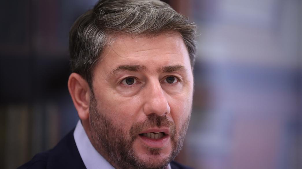 Νίκος Ανδρουλάκης πρόσωπο