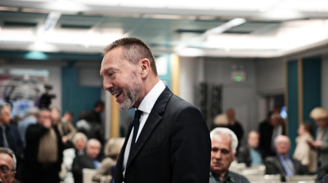 Γιάννης Στουρνάρας