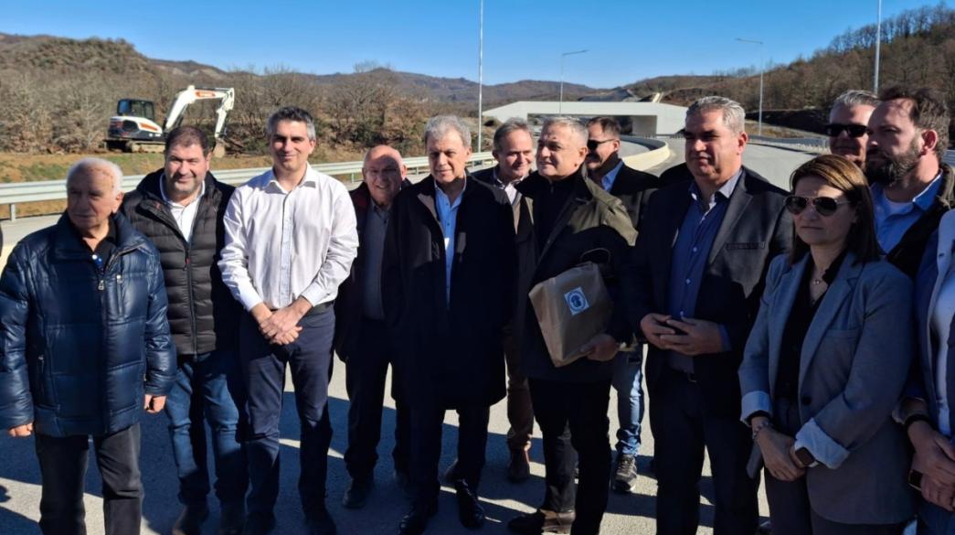 Άτομα του Υπουργείου Υποδομών