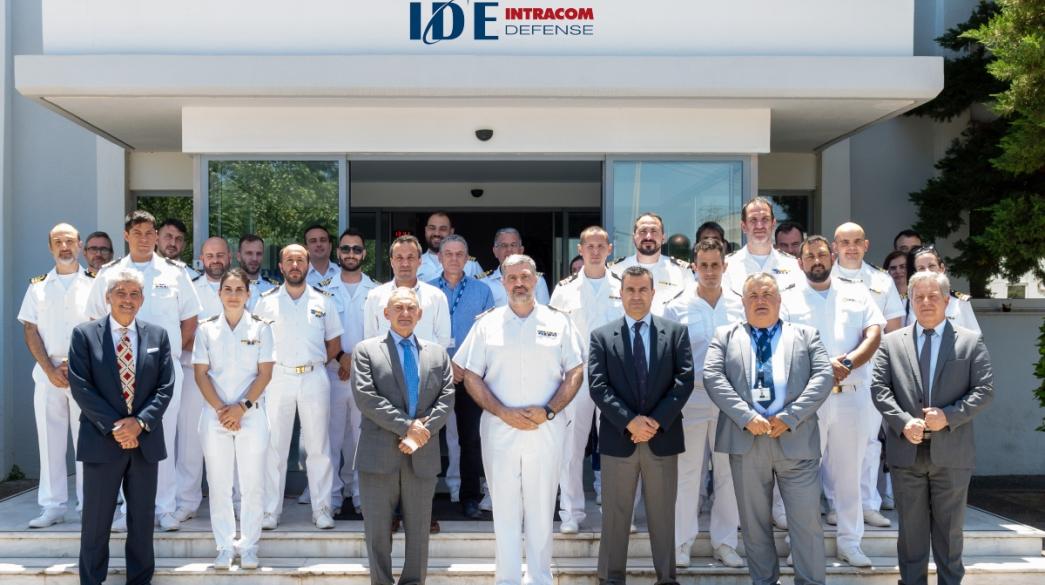 Επίσκεψη ατόμων στο Intracom Defence