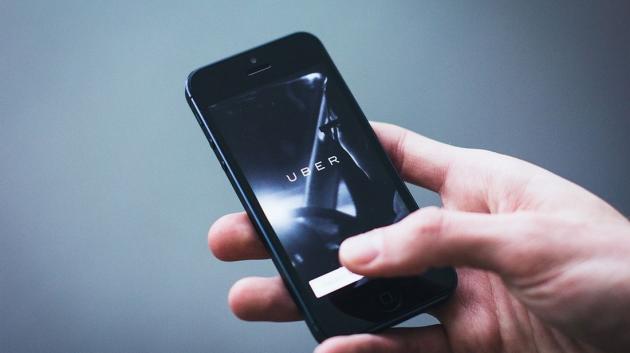 Εφαρμογή Uber σε κινητό
