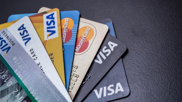 Κάρτες Visa και Mastercard
