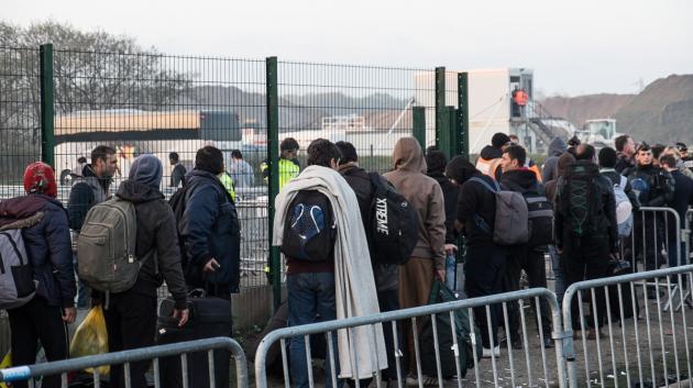 Ουρά μεταναστών προσφύγων