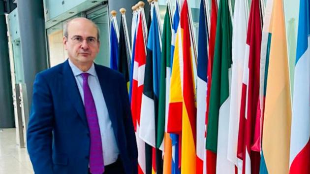 Κωστής Χατζηδάκης πορτρέτο