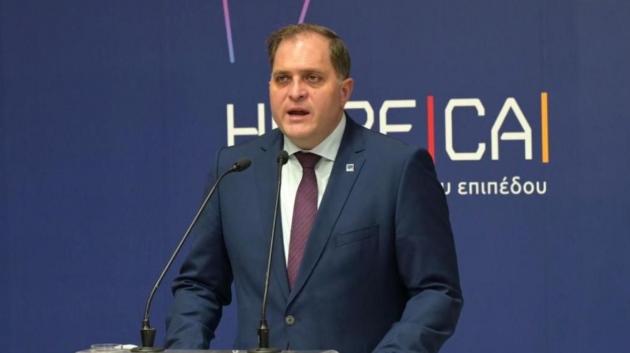 Γιώργος Πιτσιλής στο βήμα