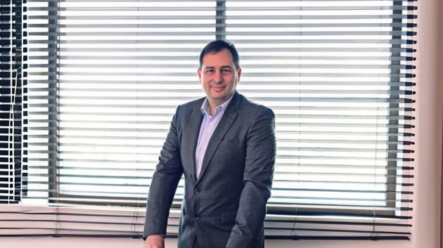 Μανώλης Κόντος, Austriacard