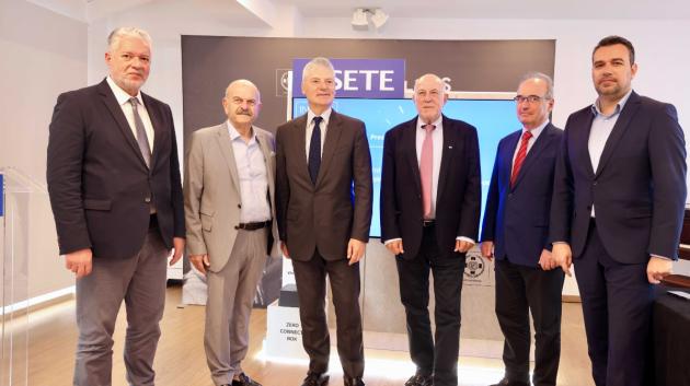 Επαγγελματίες σε εκδήλωση