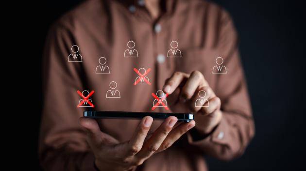 Απολύσεις-Εργασία