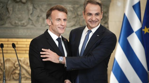 Κυριάκος Μητσοτάκης και Εμανουέλ Μακρόν