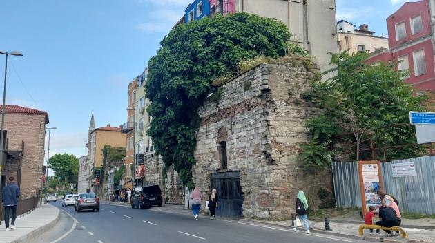 Βυζαντινά ερείπια στην Κωνσταντινούπολη