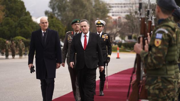 Κατζ, Δένδιας