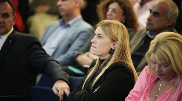 Γυναίκα σε συνέδριο