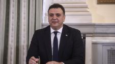 Βασίλης Κικίλιας πορτρέτο