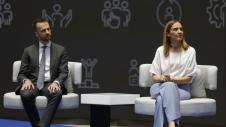 Φωτογραφίες: Η CHRO της Alpha Bank, Φραγκίσκη Μελίσσα και ο Head of IR της Alpha Bank, Ιάσων Κεπαπτσόγλου, στο συνέδριο του inForum “Brain Regain & Retain”.